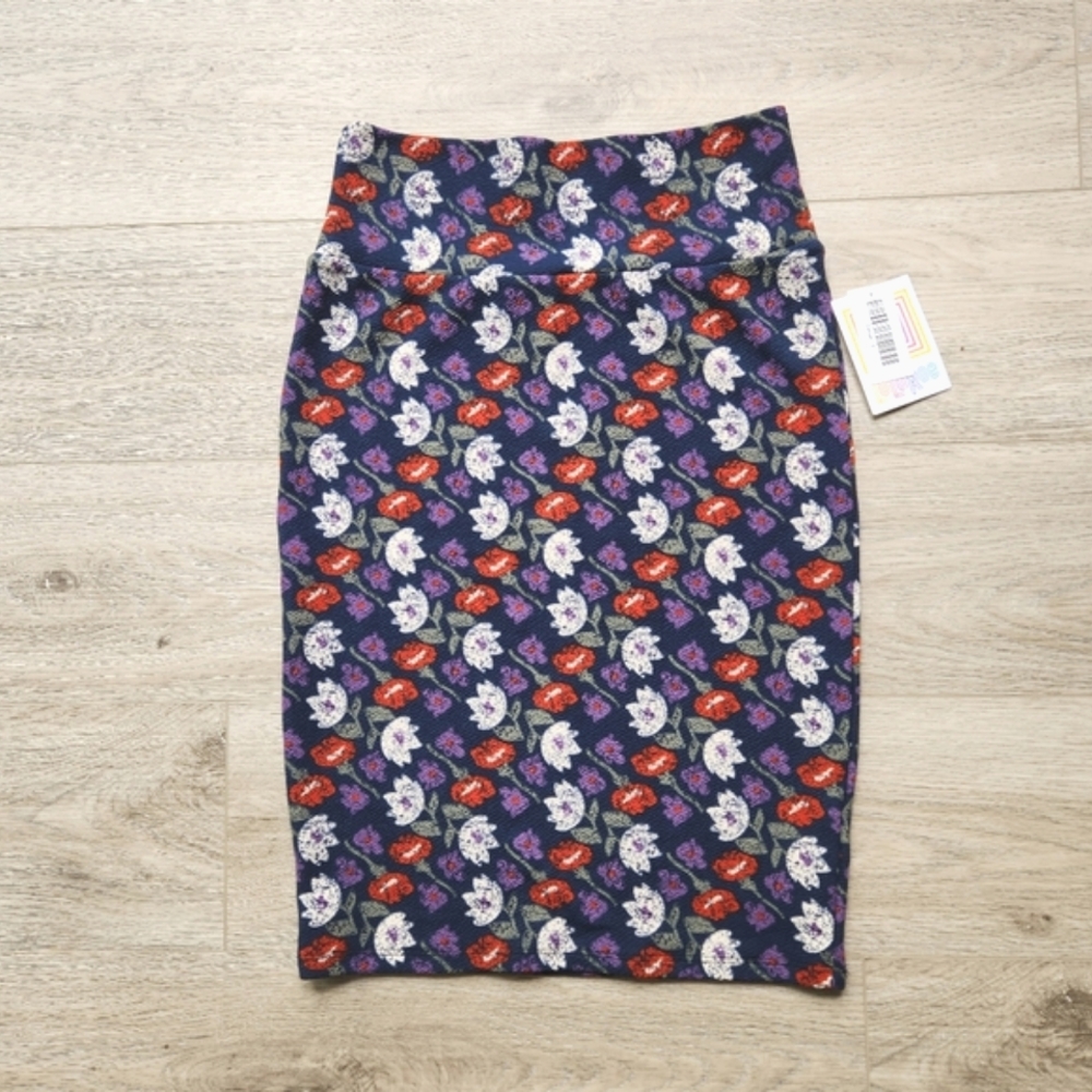 LuLaRoe Floral Cassie Skirt Womens Small Red Blue Pencil Business Casual